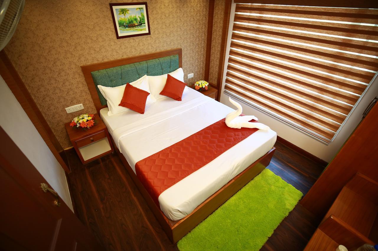 Southern Panorama Houseboats Alappuzha