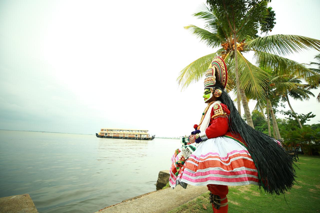 Southern Panorama Houseboats 5*