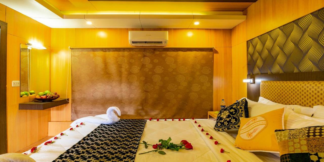 Southern Panorama Houseboats Alappuzha